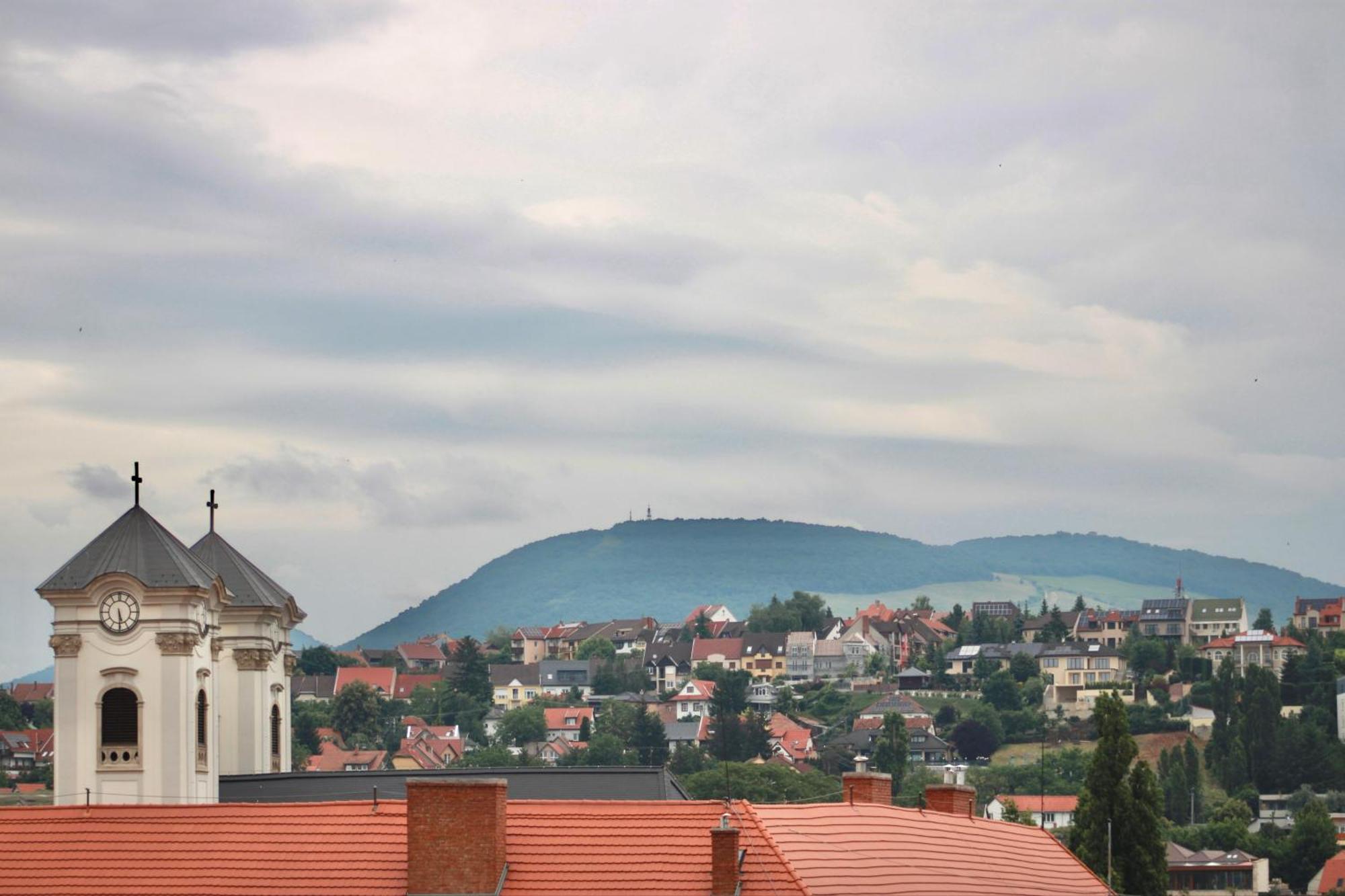 Klapka-Lak Apartman Eger Exterior photo